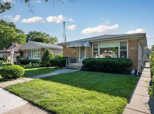 9420 Lawler Ave, Skokie, IL 60077