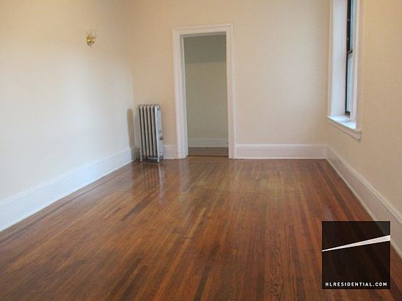 4th image of 2216 38th St #1A