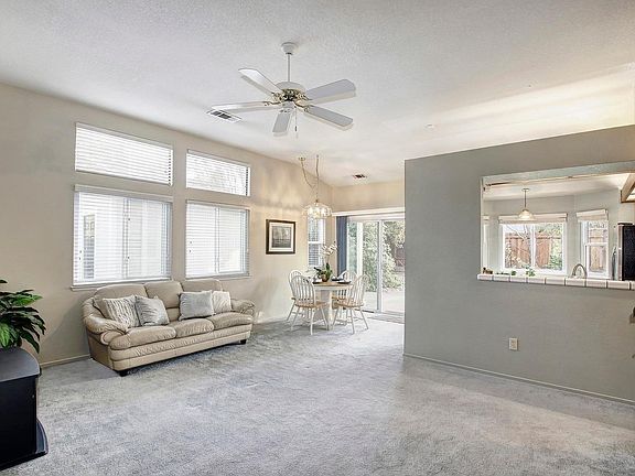 4th image of 3320 Black Eagle Dr