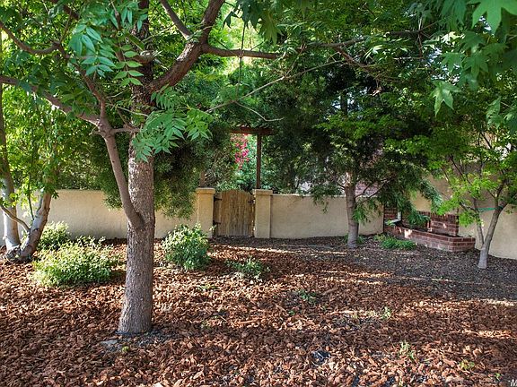 3rd image of 3491 Elvas Ave