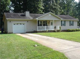114 E Luther Ave, Liberty, NC 27298