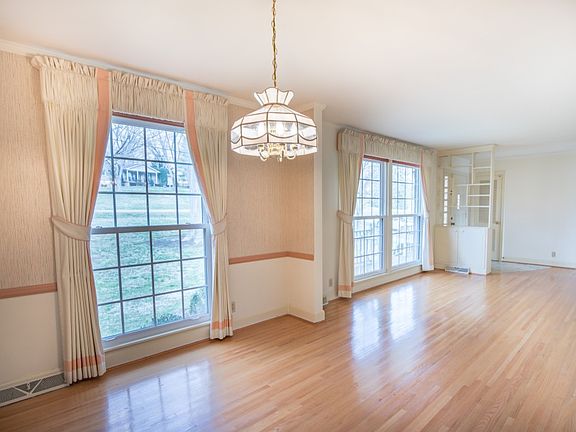 5th image of 489 Broadwell Dr