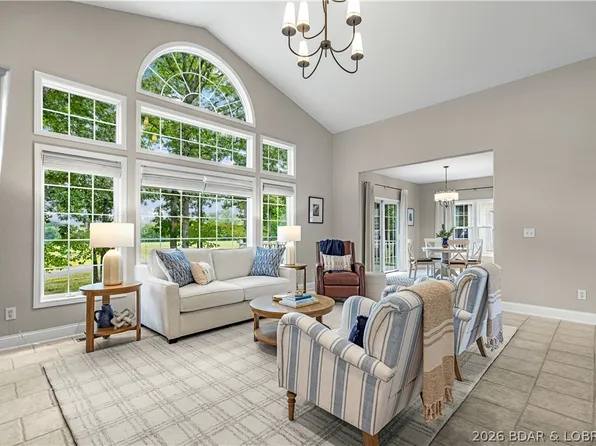 50 Southshore Pl, Sunrise Beach, MO 65079