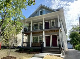 1076 14th Ave SE Duplex