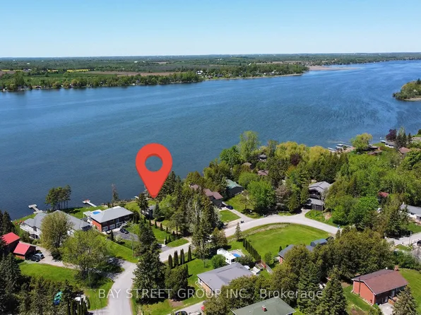 33 Cedar Cres, Kawartha Lakes, ON L0B 1K0