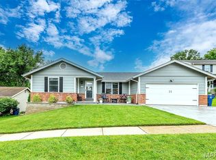 713 Settler Rd, Fenton, MO 63026