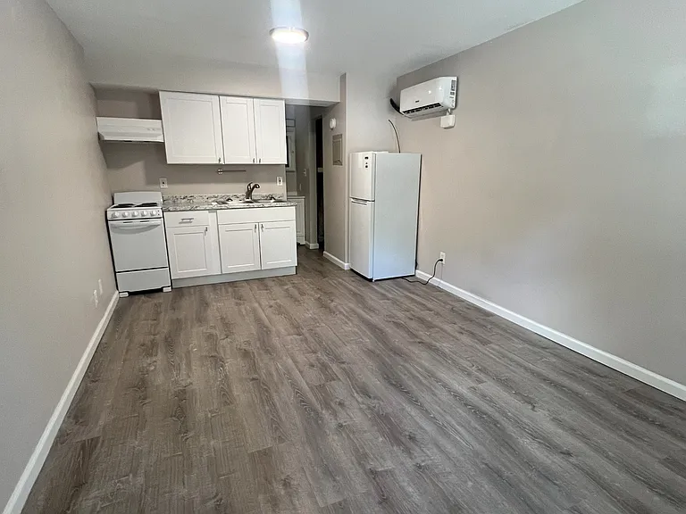 5015 Jacksboro Pike #PIKE8 — Photo 1