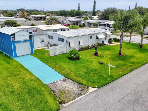7102 SE Bluebird Circle, Hobe Sound, FL 33455