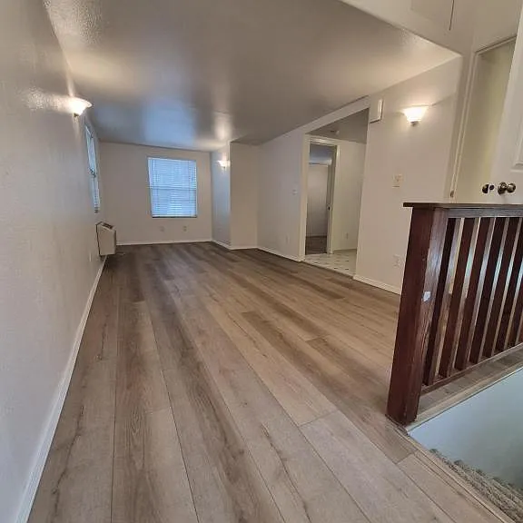 296 Reddy St — Photo 7