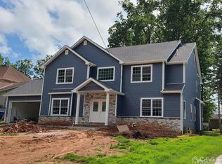 45 Highland Rd NE, Colonia, NJ 07067