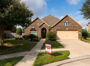 6410 Edinburgh Ct, Sugar Land, TX 77479