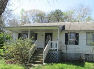 3193 Lees Landing Rd, Powhatan, VA 23139