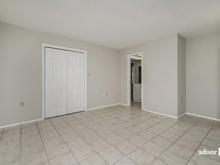 9302 Barrington Ln — Photo 12