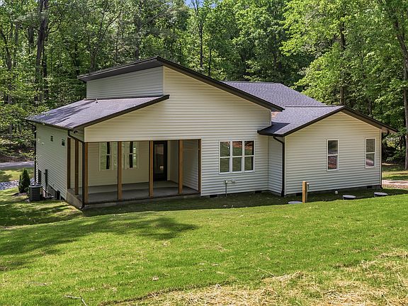 5th image of 119 Horse Shoe Dr