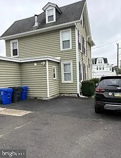 220 Ryers Ave — Photo 3
