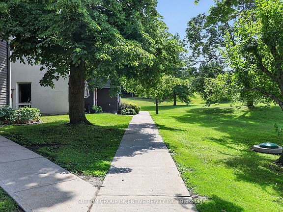 5th image of 1102 Horseshoe Valley Rd W Unit 224