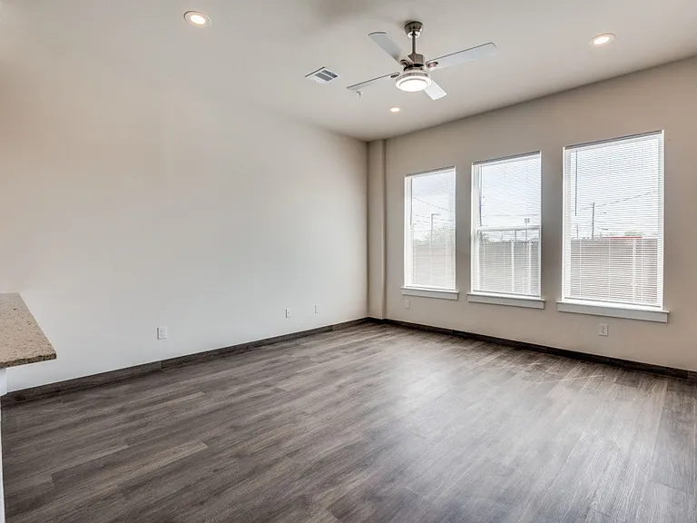 710 Benge Dr — Photo 6