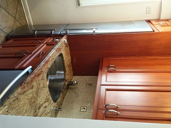 4th image of 404 E 66th St APT 7H