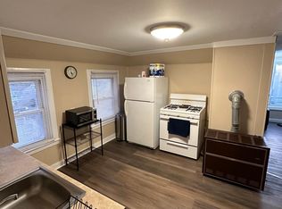 110 Forest Ave FLOOR 3, Cranston, RI 02910
