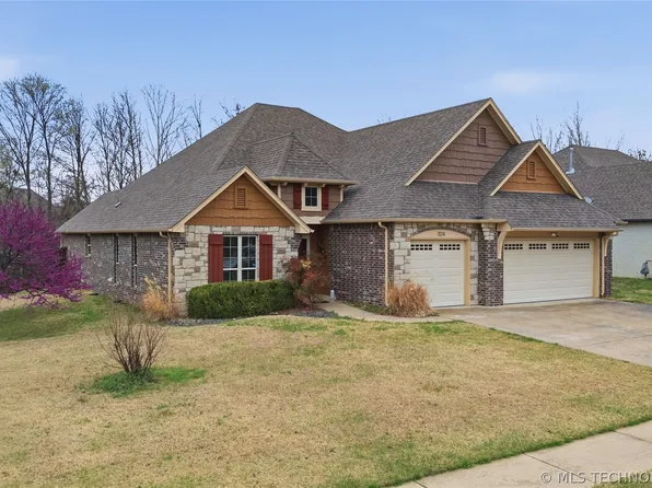 1124 W Fargo Dr, Broken Arrow, OK 74012