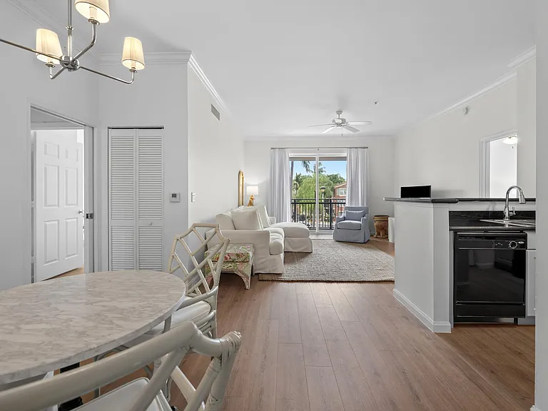 11740 Saint Andrews Pl #304 — Photo 2