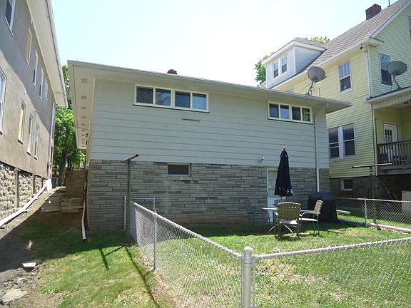 4th image of 1931 N Washington Ave #L-3