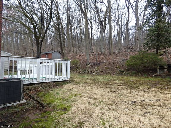3rd image of 53 Mayfair Dr