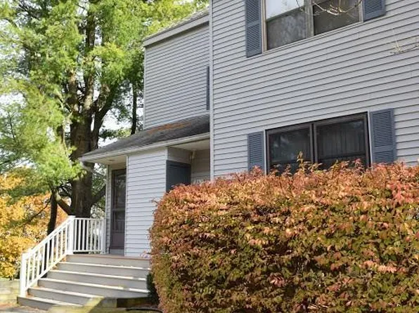 5 Rolling Hls #1, Lenox, MA 01240