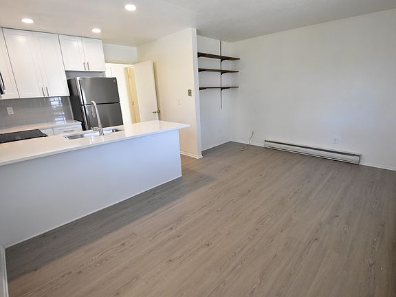 3rd image of 3700 Hayden Pl APT 3