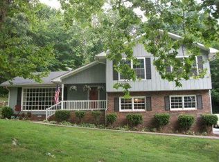 1615 Rio Vista Dr, Dalton, GA 30720