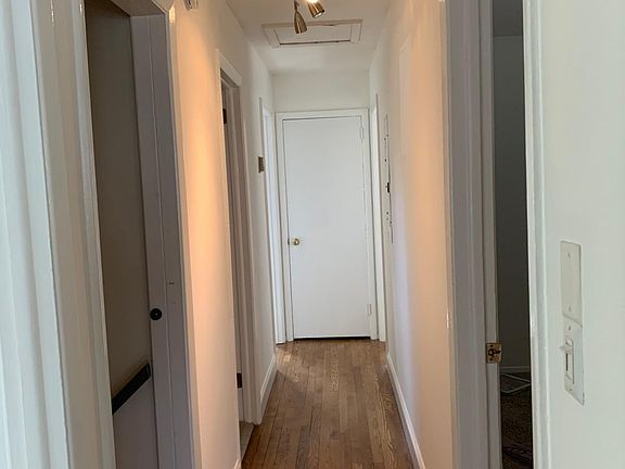 Hallway to beds and baths