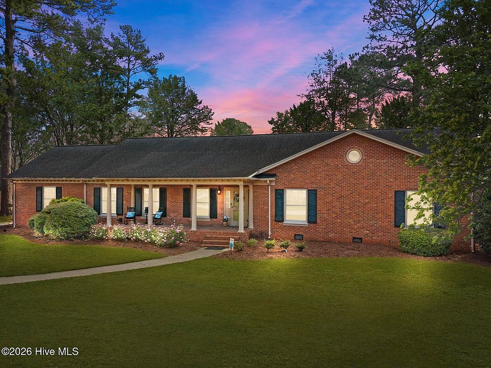 1st image of 211 Churchill Drive