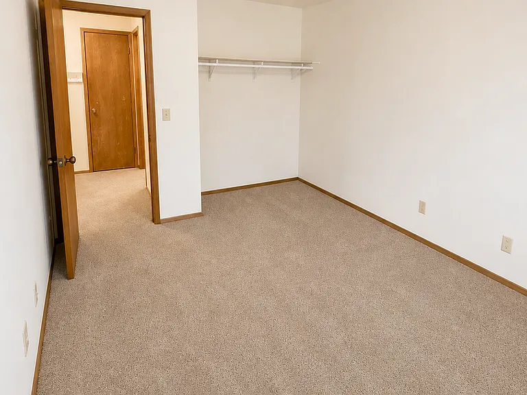Liberty Valley Apartments — Photo 26