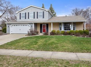 905 Kennebec Ln, Naperville, IL 60563