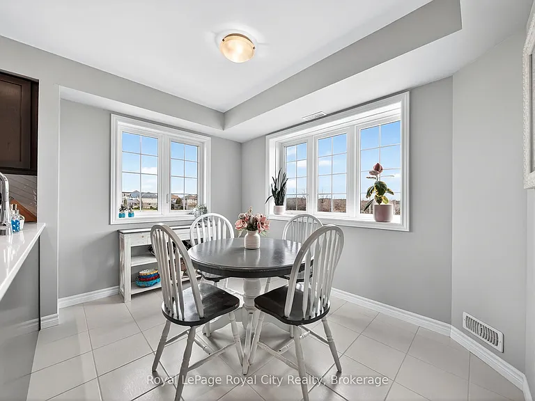 85 Mullin Dr #1B — Photo 18