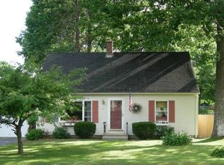 100 Sunset Ln, Portland, ME 04102