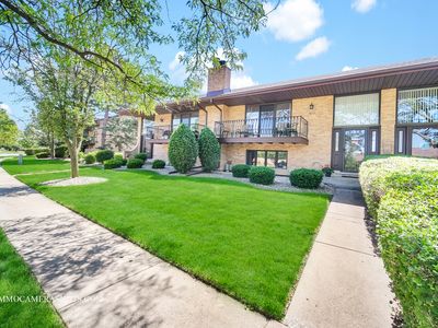 16044 Pine Dr #0, Tinley Park, IL, 60477