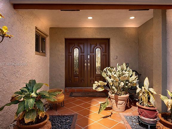 3rd image of 9400 SW 100th Avenue Rd