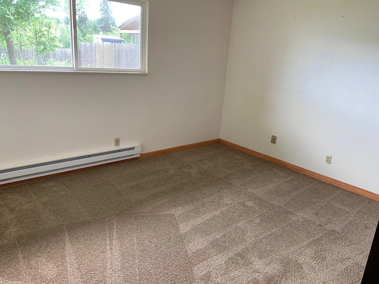 4035 Bartlett Dr — Photo 3