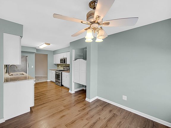 5th image of 12908 Mill Dr E #1B
