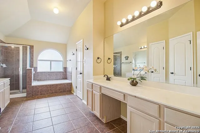 606 Mesa Ln — Photo 32