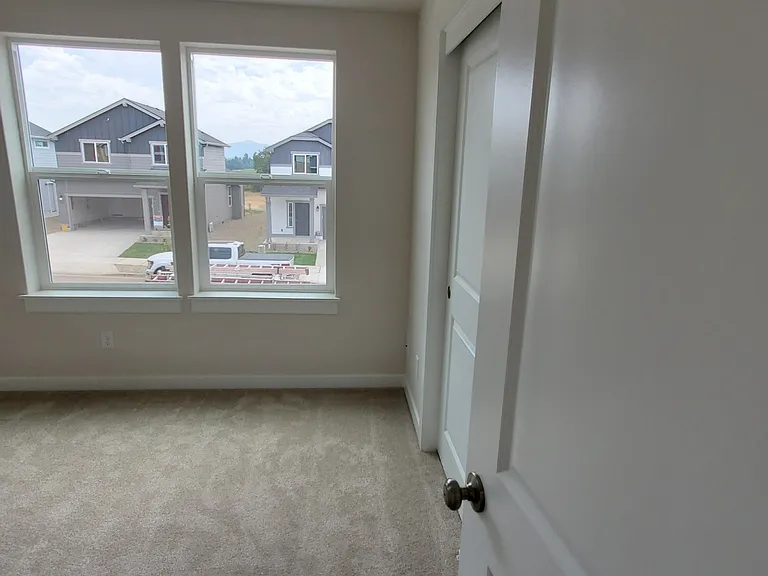 5230 Holly St — Photo 13