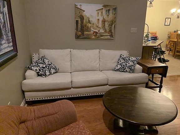 3rd image of 502 Doloria Dr