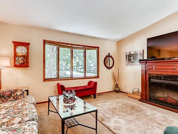 4th image of 8416 Queen Ave N