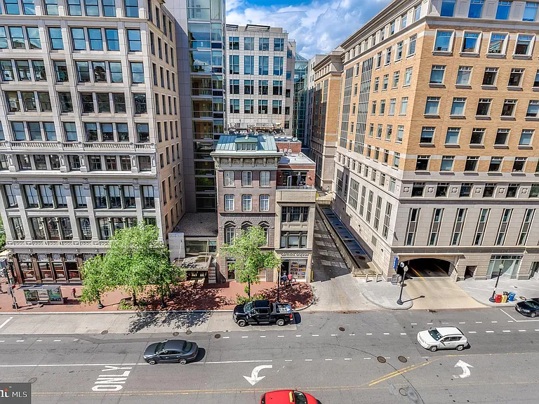 616 E St NW #718 — Photo 36