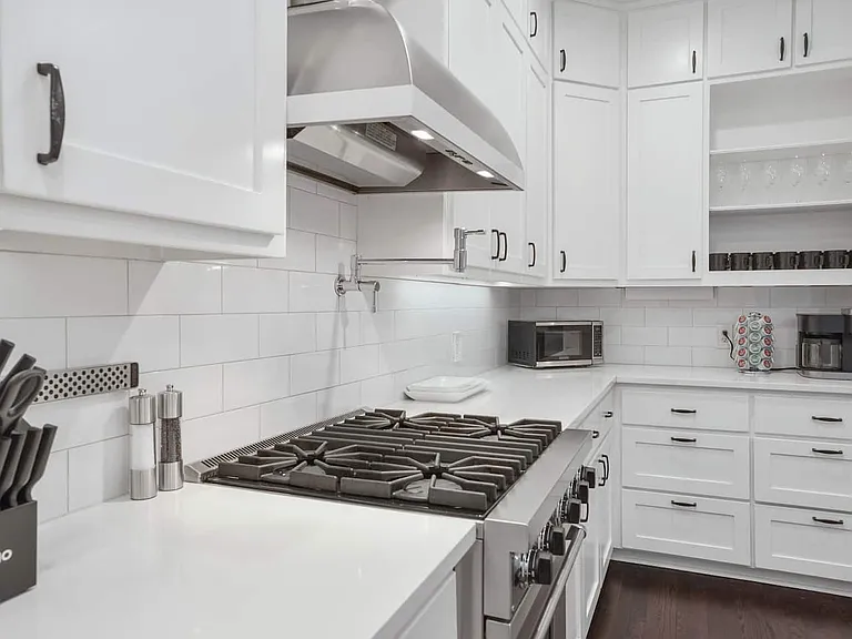 1802 Brackenridge St — Photo 8