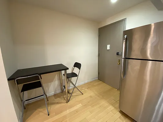 Rented by Project Queens LLC | media 7