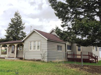 306 E Main St, White Sulphur Springs, MT, 59645