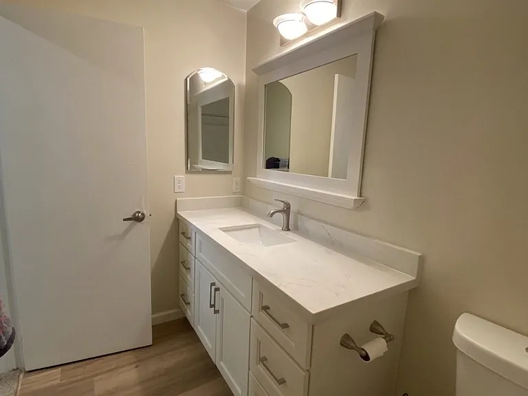 1431 Marchbanks Dr #4 — Photo 6