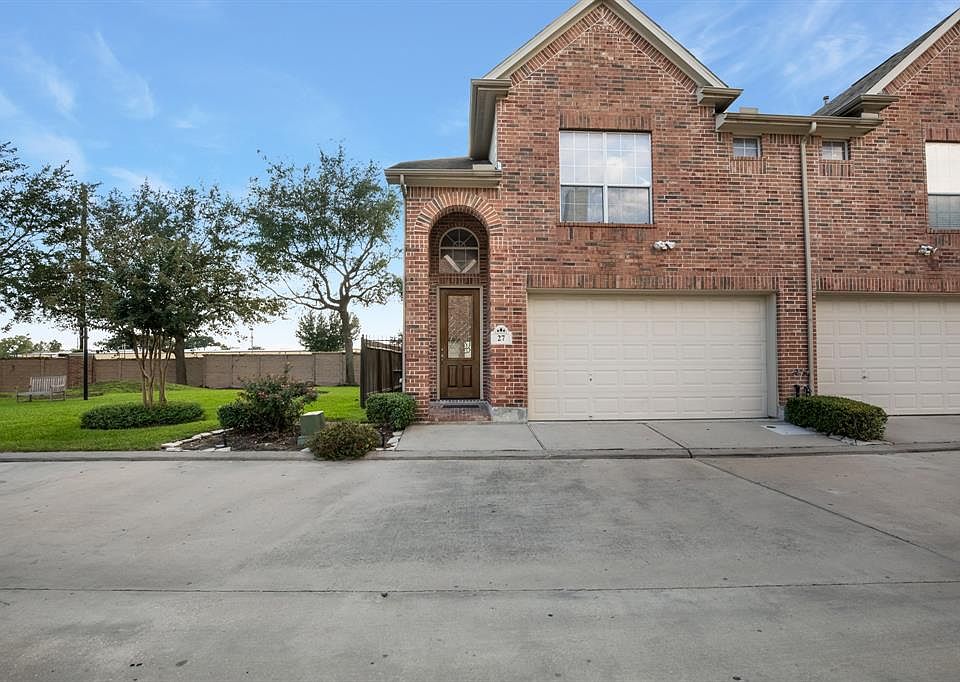 1st image of 6222 Skyline Dr Unit 27